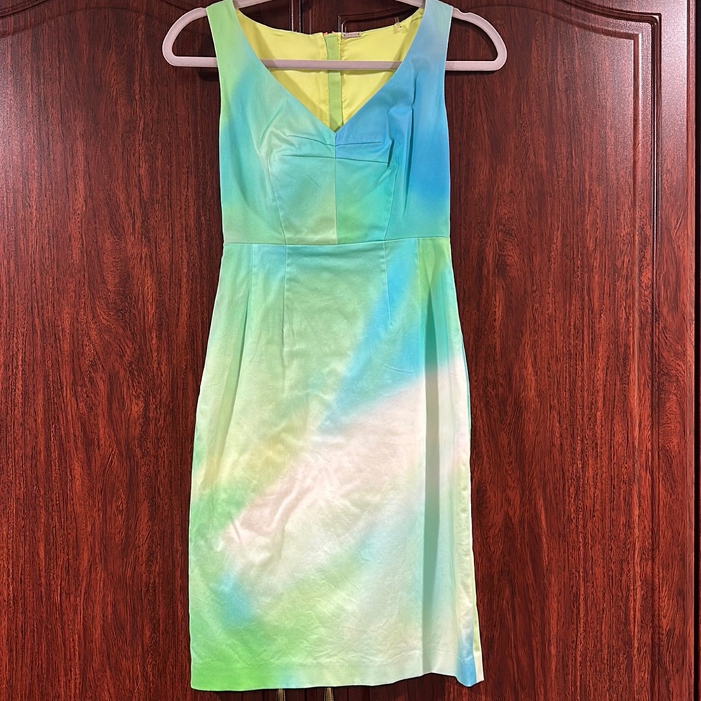 Elie Tahari V-neck Tie Dye Mini Dress. Size 4